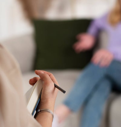 Photo of a psychiatrist and patient